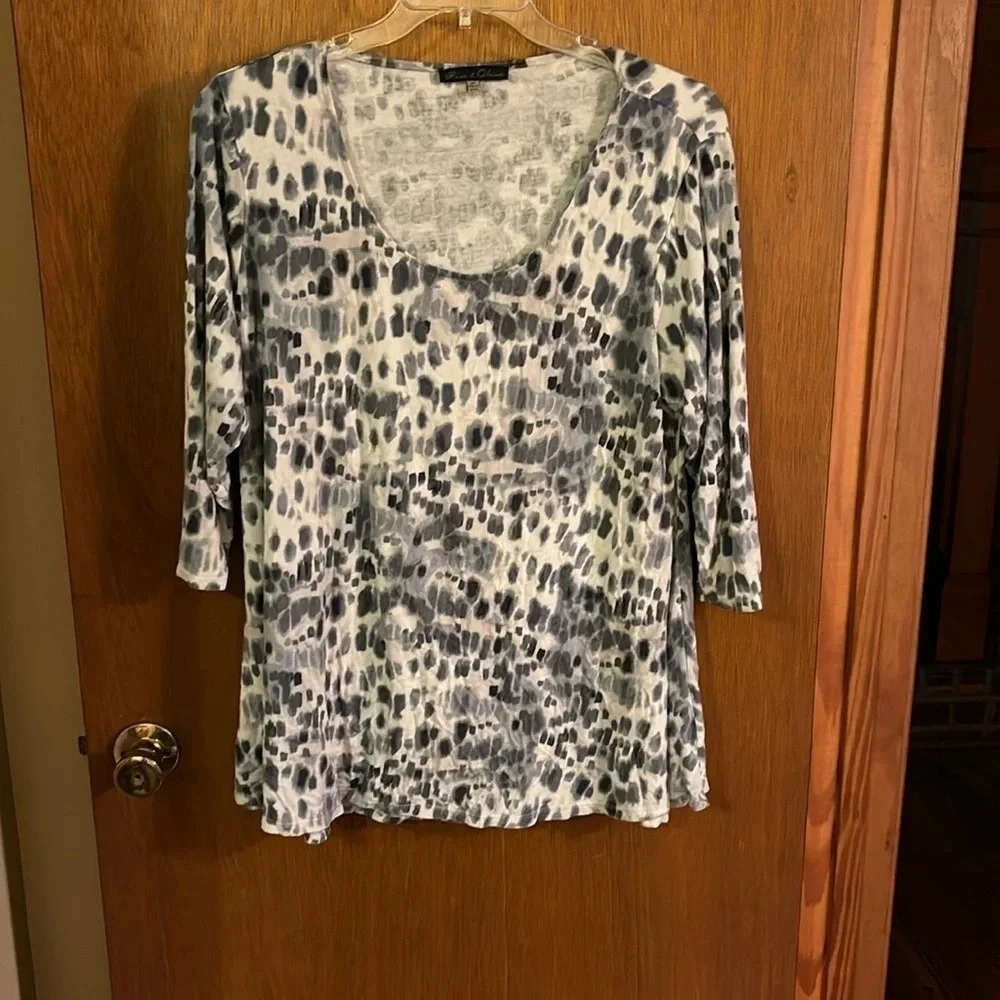 Rose and Olive Super Comfy Stretchy Top Size 3X